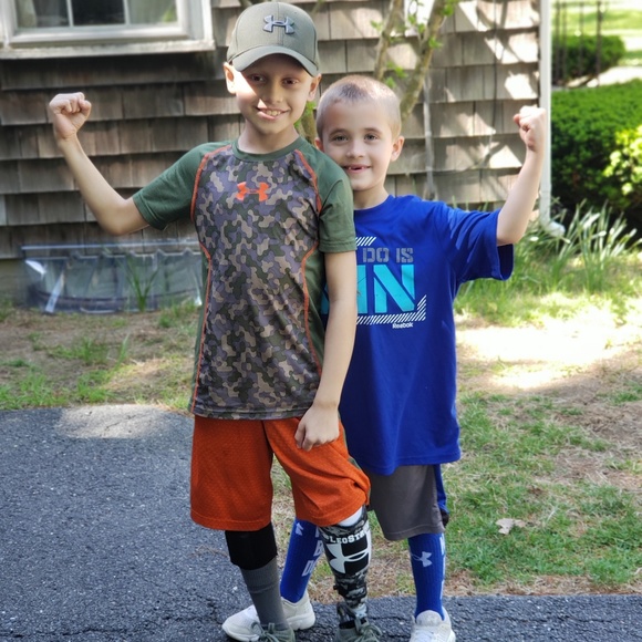 MEET YOUR SELLER! #LeoStrong - Picture 6 of 8